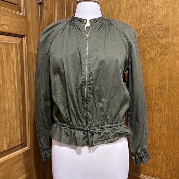 H&M Olive Green Bomber Style Jacket with Gathered Hem Size 8 - EUC - Picture 2 of 6